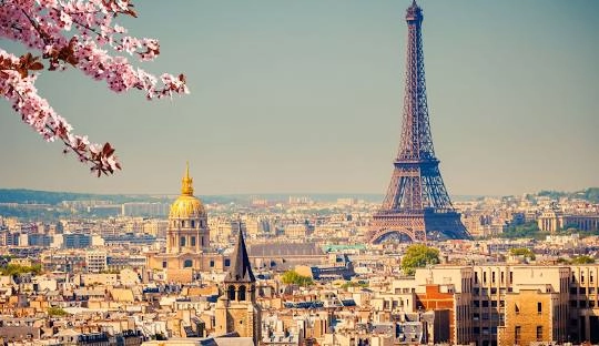 Exploring the City of Light: A Weekend Getaway in Paris Exploring